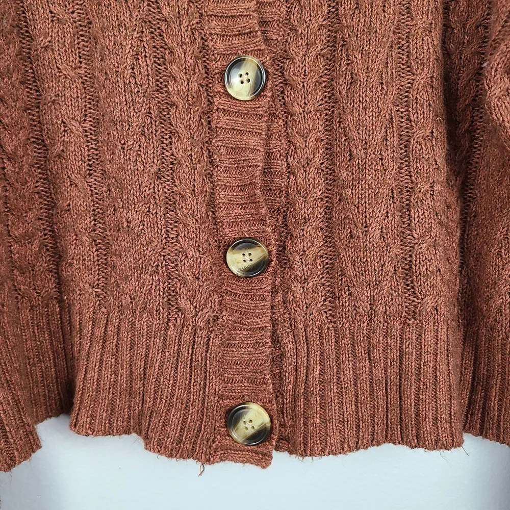 American Eagle Cropped Warm Brown Knit Tortoise Shell Button Up Cardigan Sweater